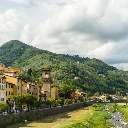 Idyllic In Pescia With Swimming Pool