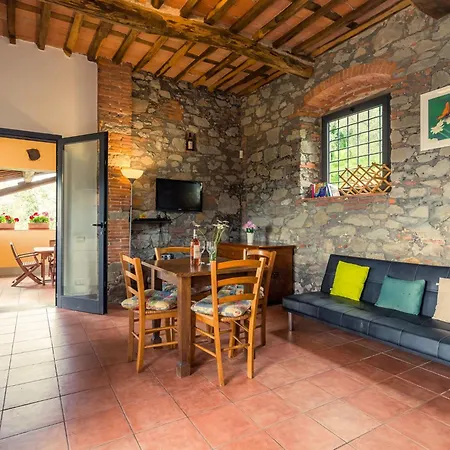 Idyllic In Pescia With Swimming Pool 4* Uzzano